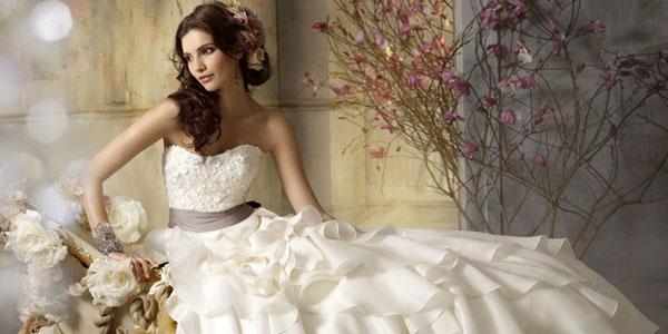 There are so many styles of wedding gown to choose from which makes it 